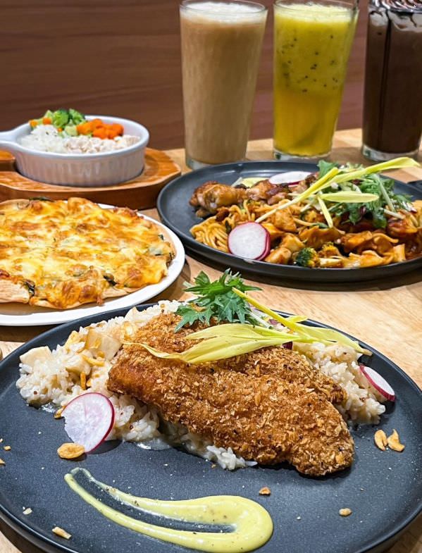 森林小徑精誠店享受美食